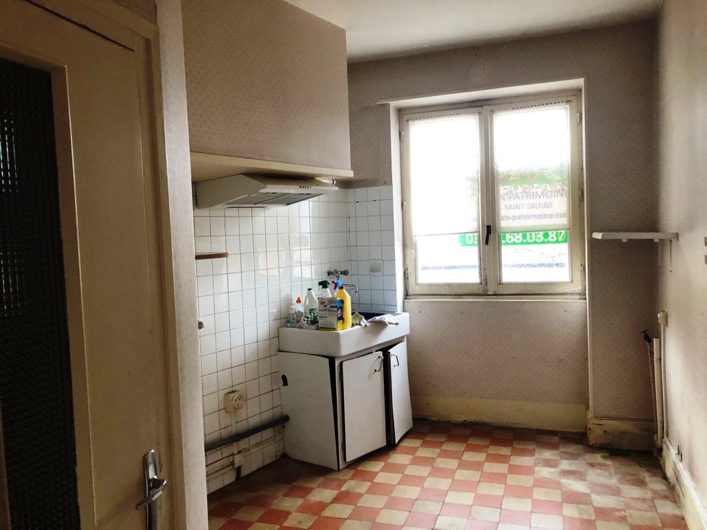 MAISON DE BOURG TOUS COMMERCES - CHATILLON EN BAZOIS - 69.39 m2 - VENDU