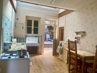 MAISON A VENDRE - CHATILLON EN BAZOIS - 102.56 m2 - 71000€