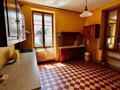 MAISON A VENDRE - CHATILLON EN BAZOIS - 173.12 m2 - 99 000 &euro;