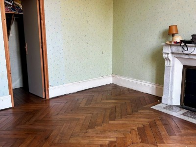MAISON A VENDRE - CHATILLON EN BAZOIS - 173.12 m2 - 99 000 &euro;