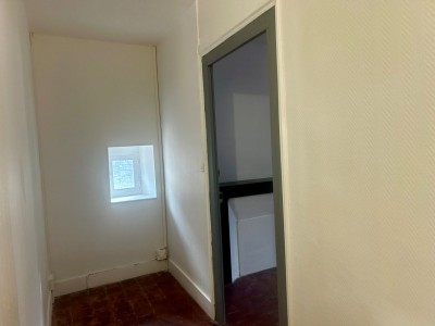 MAISON A VENDRE - CHATILLON EN BAZOIS - 180.38 m2 - 82 000 €