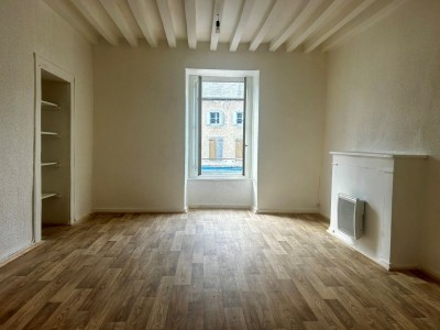 MAISON A VENDRE - CHATILLON EN BAZOIS - 180.38 m2 - 82 000 €