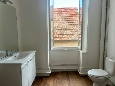 MAISON A VENDRE - CHATILLON EN BAZOIS - 180.38 m2 - 82 000 €