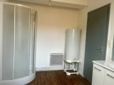 MAISON A VENDRE - CHATILLON EN BAZOIS - 180.38 m2 - 82 000 €