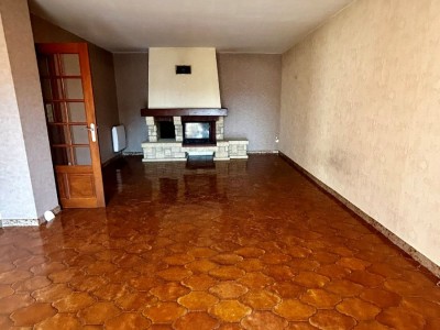 MAISON A VENDRE - CHATILLON EN BAZOIS - 114.95 m2 - 68 000 €