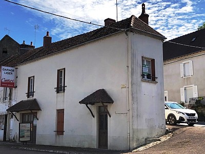 MAISON DE BOURG TOUS COMMERCES 34000  A VENDRE - CHATILLON EN BAZOIS - 69.39 m2 - 34000€