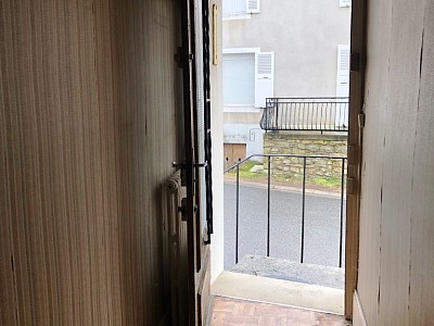 MAISON DE BOURG TOUS COMMERCES 34000  A VENDRE - CHATILLON EN BAZOIS - 69.39 m2 - 34000€