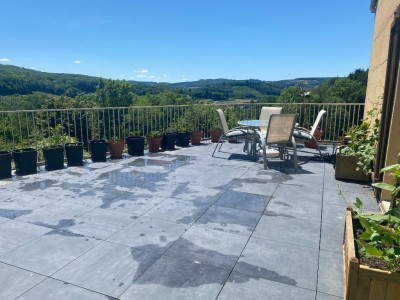 Ensemble immobilier d une maison et d un gte A VENDRE - CHAUMARD - 319.35 m2 - 399000€