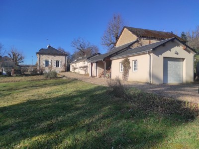MAISON A VENDRE - CHAUMARD - 218.68 m2 - 336�000�&euro;