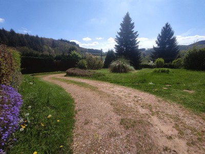 Maison sur sous sol et dpendances A VENDRE - CORANCY - 111.31 m2 - 136000€