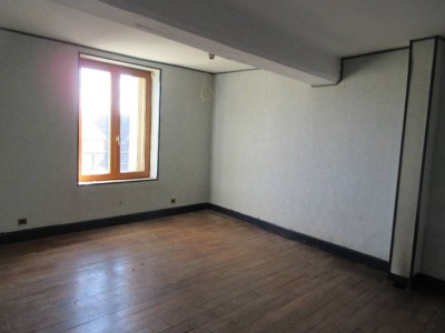 maison de village A VENDRE - CUSSY EN MORVAN - 60 m2 - 39000€