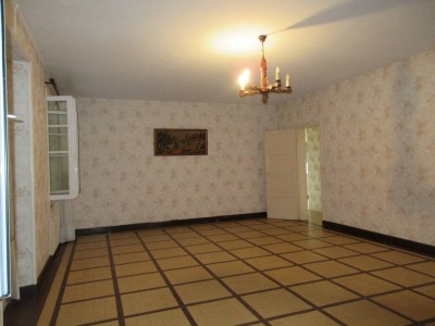 MAISON A VENDRE - MANLAY - 152.7 m2 - 112 000 €