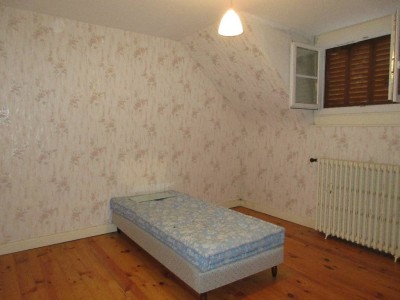 MAISON A VENDRE - MANLAY - 152.7 m2 - 112 000 €