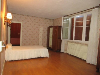 MAISON A VENDRE - MANLAY - 152.7 m2 - 112 000 €