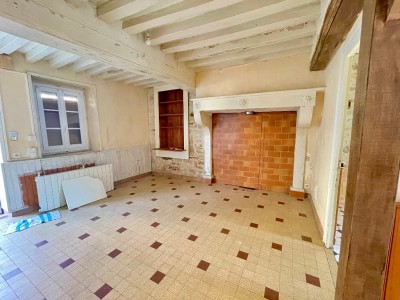 Maison 6 pièces, 4 chambres A VENDRE - MAUX - 138.47 m2 - 88 000 &euro;