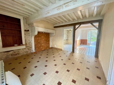 Maison 6 pièces, 4 chambres A VENDRE - MAUX - 138.47 m2 - 88 000 &euro;