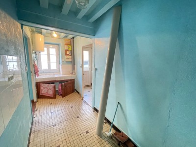 Maison 6 pièces, 4 chambres A VENDRE - MAUX - 138.47 m2 - 88 000 &euro;