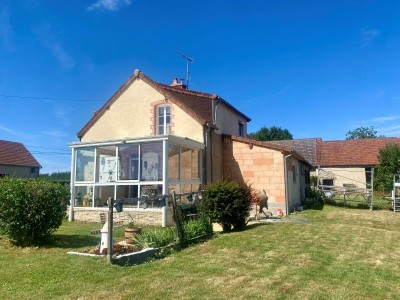 MAISON A VENDRE - MONTAPAS - 116.62 m2 - 162000€