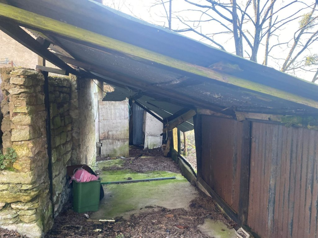 MAISON - MONTAPAS - 136.69 m2 - VENDU
