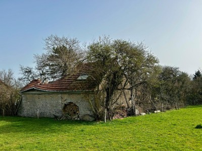 MAISON A VENDRE - MONTAPAS - 98 m2 - 11 000 &euro;