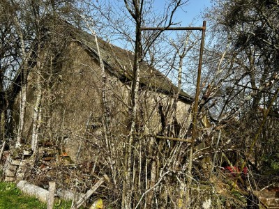 MAISON A VENDRE - MONTAPAS - 98 m2 - 11 000 &euro;