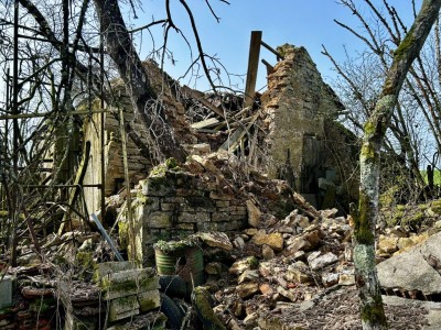 MAISON A VENDRE - MONTAPAS - 98 m2 - 11 000 &euro;