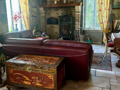 MAISON A VENDRE - MONTAPAS - 185.93 m2 - 120 000 €