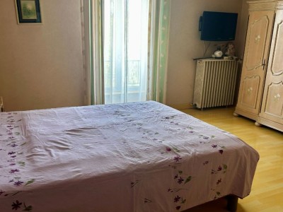 MAISON A VENDRE - MONTAPAS - 185.93 m2 - 120 000 €