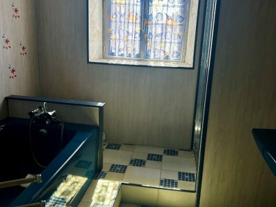 MAISON A VENDRE - MONTAPAS - 185.93 m2 - 120 000 €