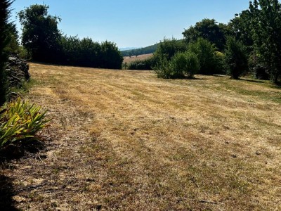 MAISON A VENDRE - MONTAPAS - 185.93 m2 - 120 000 €