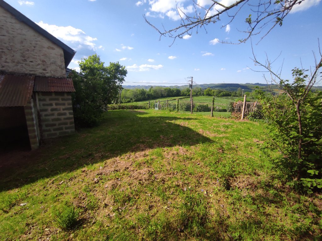 MAISON - MONTIGNY EN MORVAN - 66 m2 - VENDU