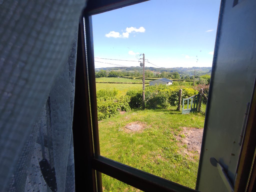 MAISON - MONTIGNY EN MORVAN - 66 m2 - VENDU