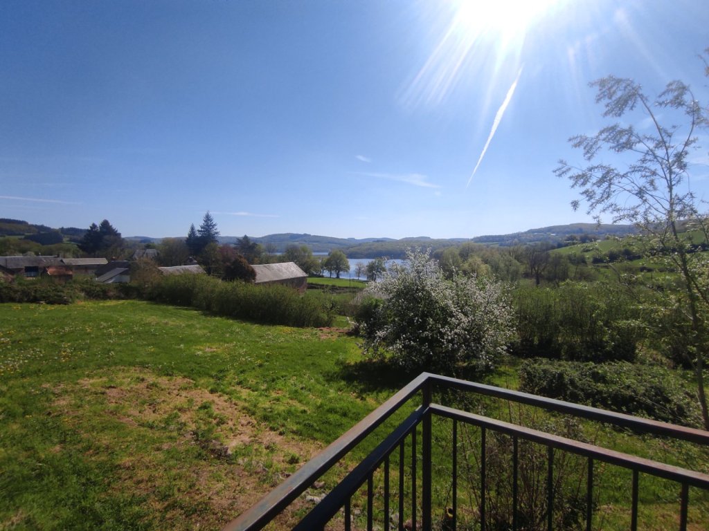 MAISON - MONTIGNY EN MORVAN - 80.55 m2 - VENDU