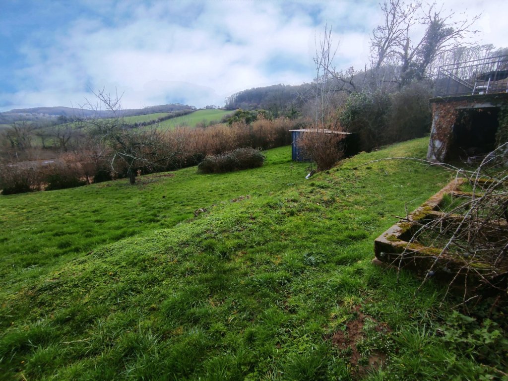 MAISON - MONTIGNY EN MORVAN - 80.55 m2 - VENDU