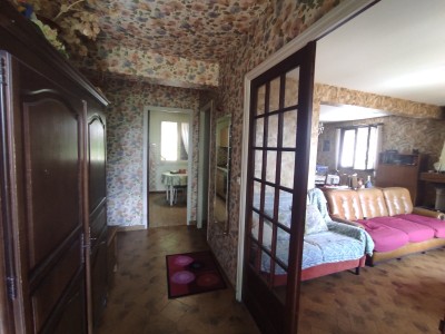 Pavillon sur sous sol complet A VENDRE - MONTIGNY EN MORVAN - 145.97 m2 - 150 000 €