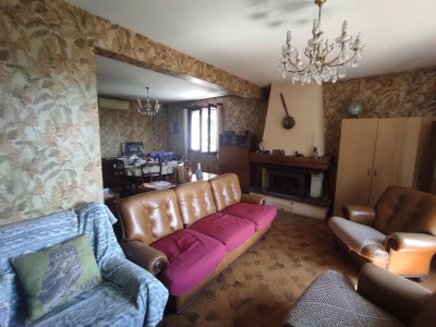 Pavillon sur sous sol complet A VENDRE - MONTIGNY EN MORVAN - 145.97 m2 - 150 000 €