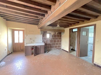 MAISON A VENDRE - MONTREUILLON - 249 m2 - 78 000 &euro;