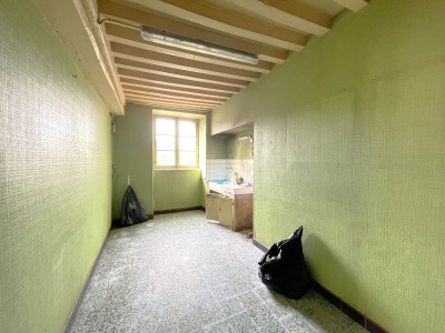 MAISON A VENDRE - MONTREUILLON - 249 m2 - 78 000 &euro;