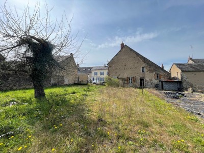 MAISON A VENDRE - MONTREUILLON - 249 m2 - 78 000 &euro;