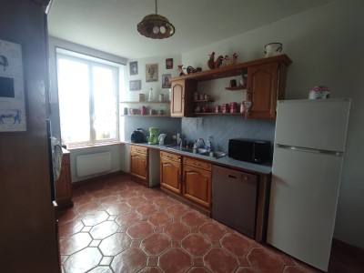 Maison de ville A VENDRE - MONTSAUCHE LES SETTONS - 157 m2 - 130000€