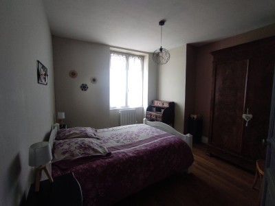 Maison de ville A VENDRE - MONTSAUCHE LES SETTONS - 157 m2 - 130000€