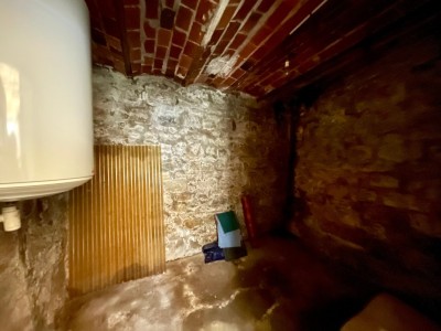 MAISON A VENDRE - MOULINS ENGILBERT - 102.98 m2 - 33 500 €