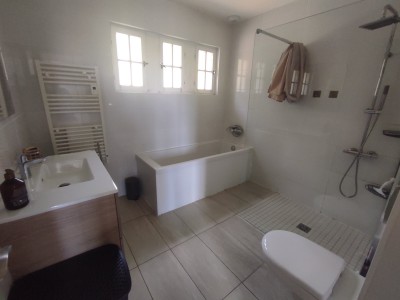 MAISON A VENDRE - MOUX EN MORVAN - 115.68 m2 - 400 000 &euro;