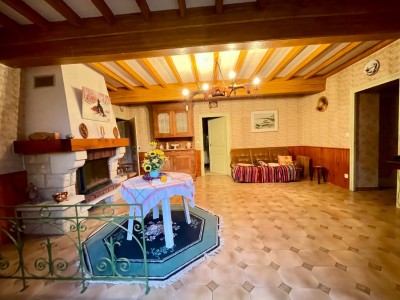 MAISON A VENDRE - ONLAY - 232.71 m2 - 96 500 €