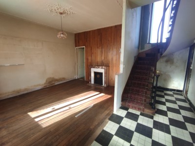 MAISON A VENDRE - OUROUX EN MORVAN - 89.35 m2 - 78 000 €