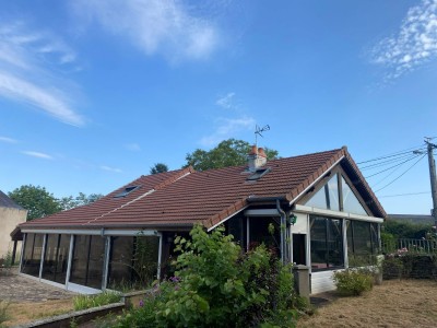 PROPRIETE DE MAISON-DEPENDANCES-TERRAIN 6928 M2 - SAXI BOURDON - 176.18 m2 - VENDU
