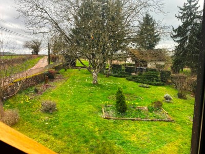PROPRIETE DE MAISON-DEPENDANCES-TERRAIN 6928 M2 - SAXI BOURDON - 176.18 m2 - VENDU