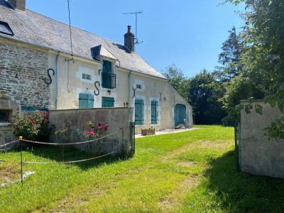 MAISON A VENDRE - ST FRANCHY - 102.67 m2 - 75000€
