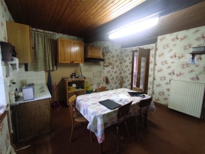 Maison 8 pices / 4 Chambres A VENDRE - ST HILAIRE EN MORVAN - 148.37 m2 - 65000€