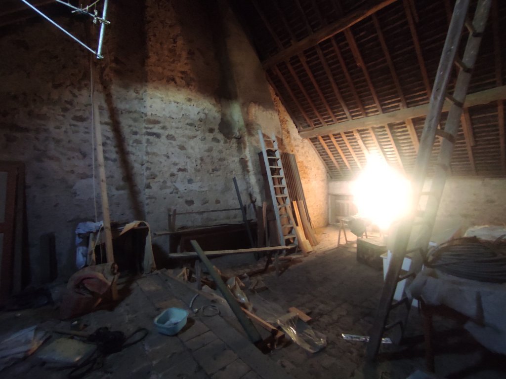 MAISON - ST PEREUSE - 92.21 m2 - VENDU